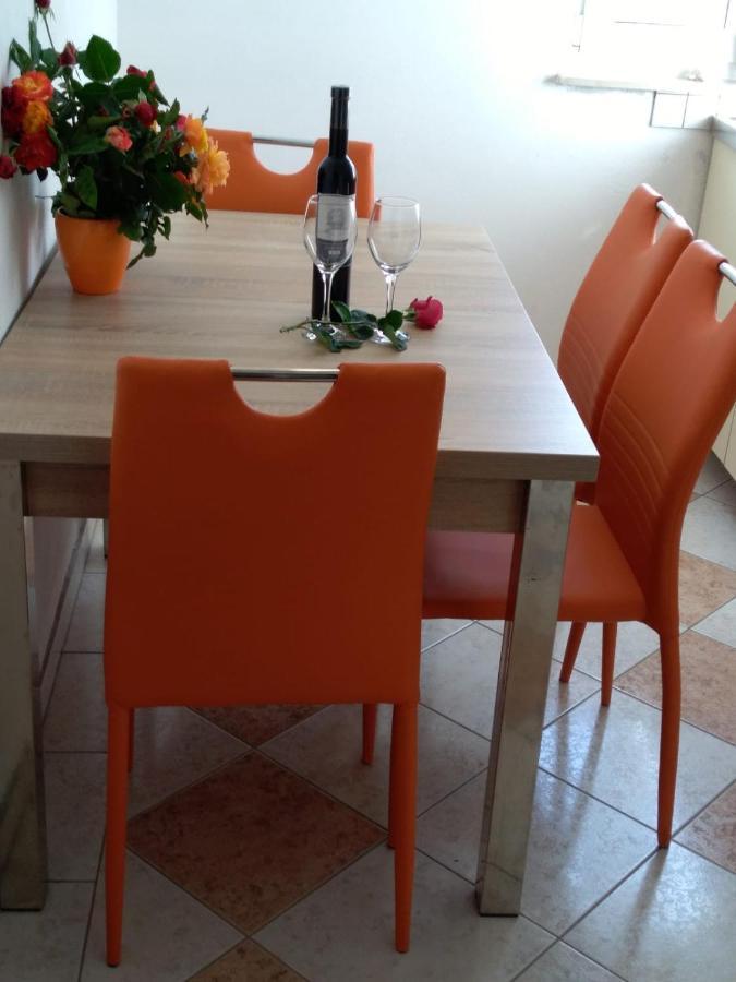 Midnight Apartment Razanac Ngoại thất bức ảnh