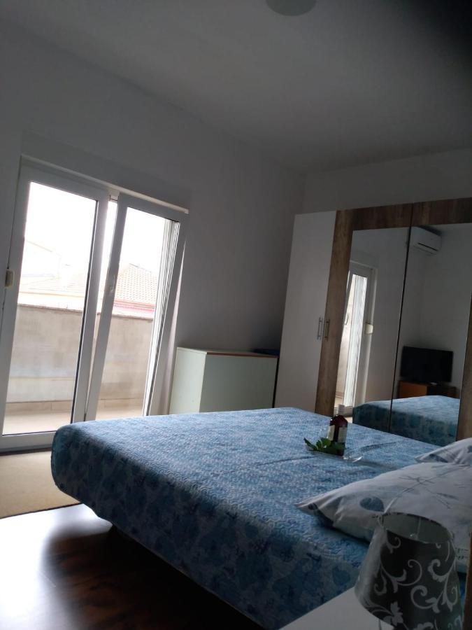 Midnight Apartment Razanac Ngoại thất bức ảnh